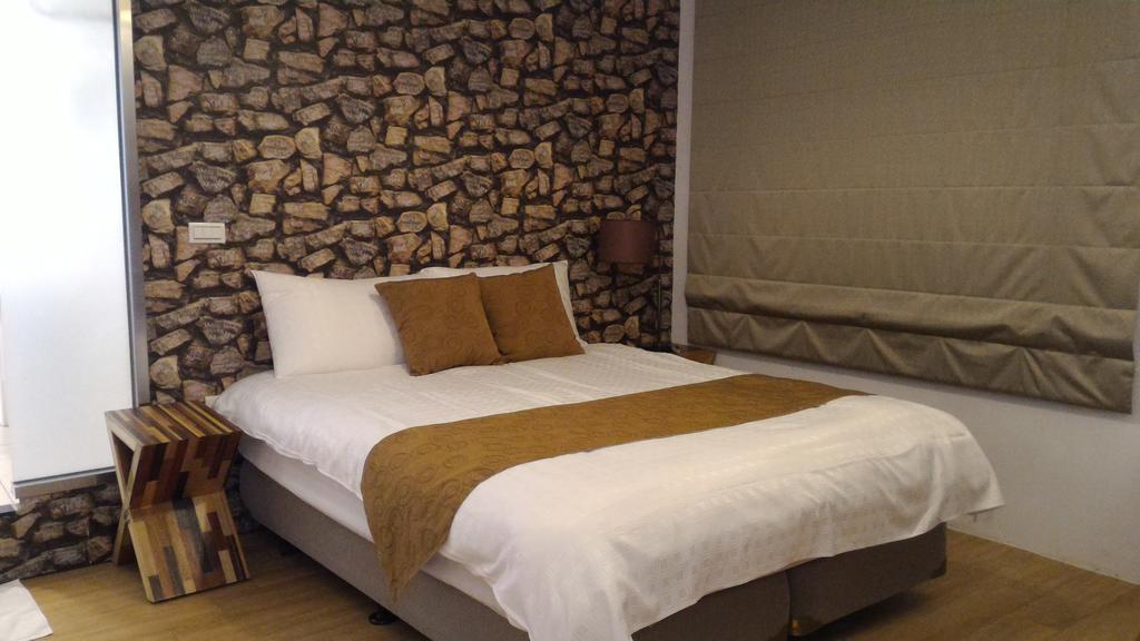 Eight View Hotel Luodong Buitenkant foto