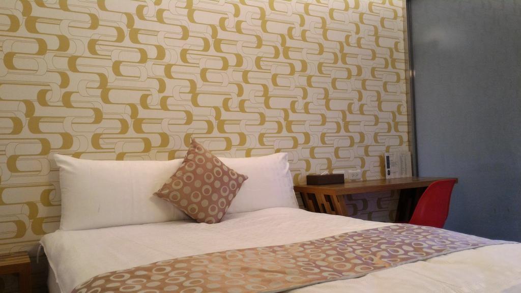 Eight View Hotel Luodong Buitenkant foto